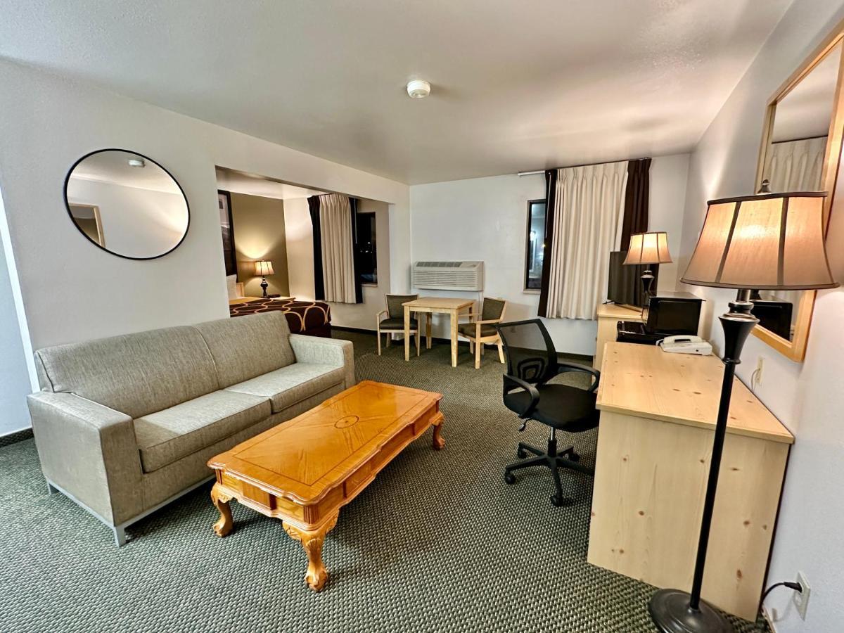 Fairbridge Inn & Suites Moscow - Pullman Esterno foto